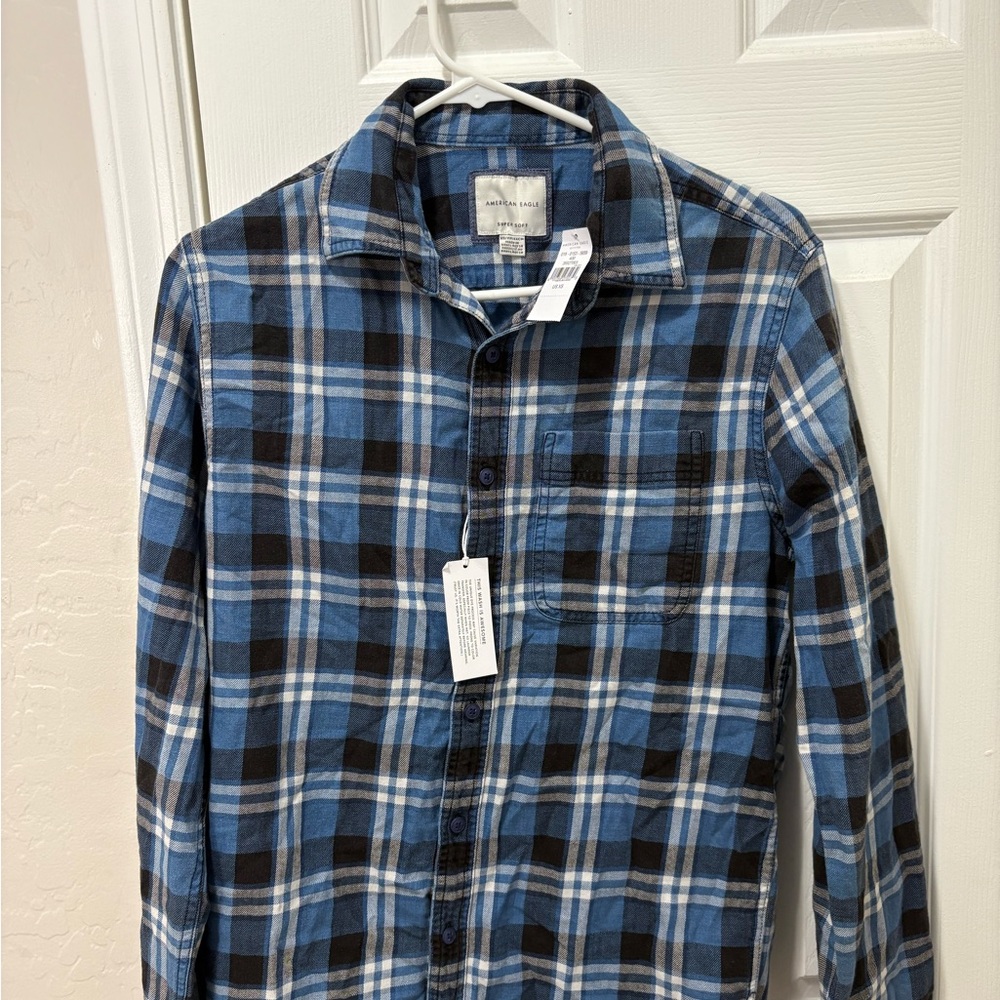 American Eagle Outfitters Blue and Black Plaid Shirt